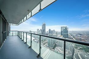 Grand Royal Condos - CN Tower