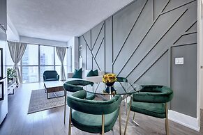 Grand Royal Condos - CN Tower