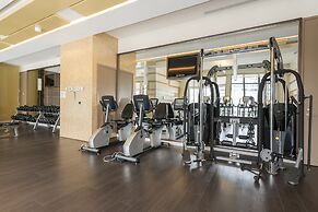 Grand Royal Condos - CN Tower