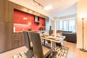 Grand Royal Condos - CN Tower