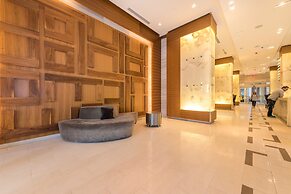 Grand Royal Condos - CN Tower