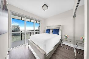 Grand Royal Condos - CN Tower