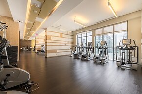 Grand Royal Condos - CN Tower