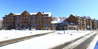 Burke Mountain Hotel & Conference Center