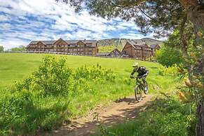 Burke Mountain Hotel & Conference Center