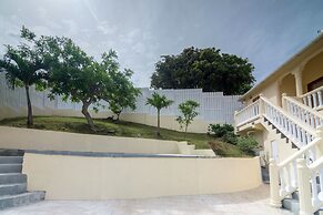 Sandrati Villa