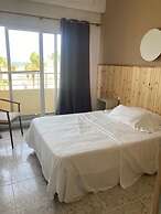 Malvarrosa Beach Rooms