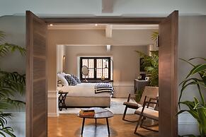 Hotel Brown Beach House & Spa