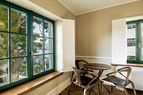 Hotel Brown Beach House & Spa