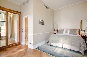 Hotel Brown Beach House & Spa