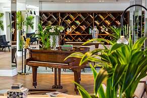 Hotel Brown Beach House & Spa