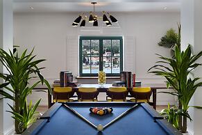 Hotel Brown Beach House & Spa