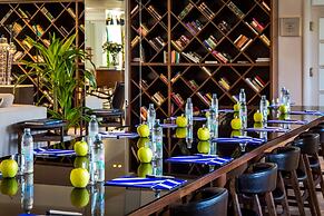 Hotel Brown Beach House & Spa