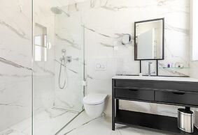 Hotel Brown Beach House & Spa