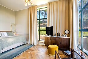 Hotel Brown Beach House & Spa