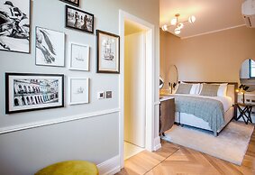 Hotel Brown Beach House & Spa