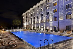 Hotel Brown Beach House & Spa