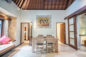 D'Legon Luxury Villas