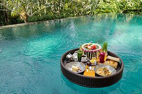 D'Legon Luxury Villas