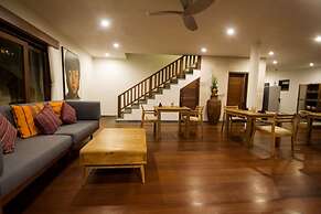 D'Legon Luxury Villas