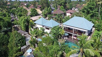 D'Legon Luxury Villas