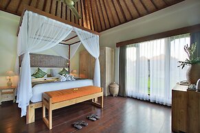 D'Legon Luxury Villas