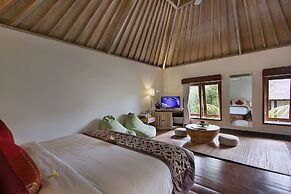 D'Legon Luxury Villas