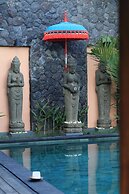 D'Legon Luxury Villas