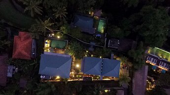 D'Legon Luxury Villas