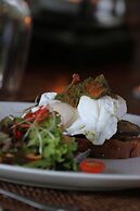 D'Legon Luxury Villas