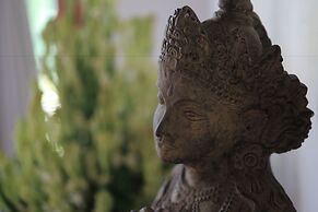 D'Legon Luxury Villas