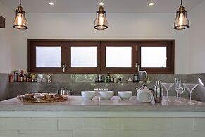 D'Legon Luxury Villas