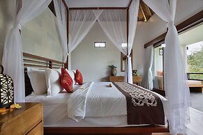 D'Legon Luxury Villas