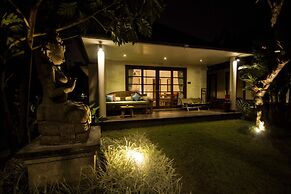 D'Legon Luxury Villas