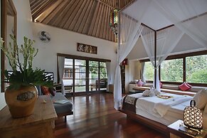 D'Legon Luxury Villas