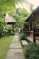 D'Legon Luxury Villas