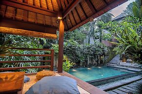 D'Legon Luxury Villas