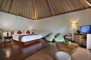 D'Legon Luxury Villas