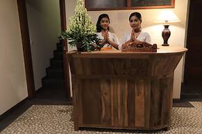 D'Legon Luxury Villas