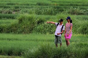 D'Legon Luxury Villas