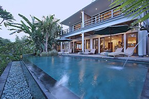 D'Legon Luxury Villas