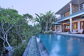 D'Legon Luxury Villas