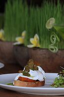 D'Legon Luxury Villas