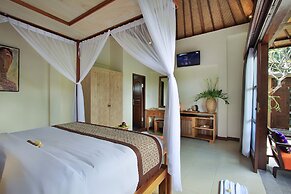 D'Legon Luxury Villas