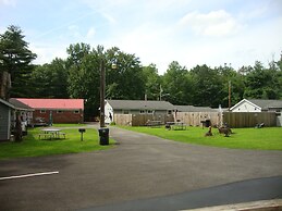 Paradise Resort and Cabins