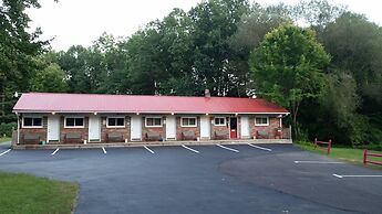 Paradise Resort and Cabins