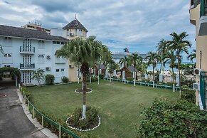 Sandcastles Beach Resort