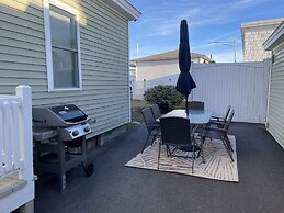 Moontide Motel Cabins & Apartments