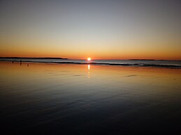 Moontide Motel Cabins & Apartments