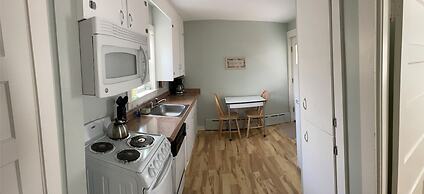 Moontide Motel Cabins & Apartments